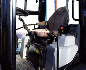 รถตักล้อยางแคตเตอร์พิลลาร์ 903D รุ่นขายดีที่สุด - Product Image 4