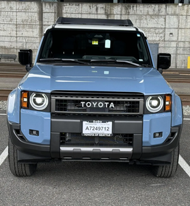 LISTO PARA CONDUCIR - USADO, VOLANTE A LA IZQUIERDA |   CONDUCCIÓN DERECHA |   TOYOTA LAND CRUISER PRIMERA EDICIÓN 2024 - Product Image 1