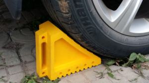 Cuñas de rueda de alta resistencia para remolques de viaje, la mejor calidad, 2 uds., tapones de rueda ligeros amarillos para coches, autocaravanas, camiones, autocaravanas - Product Image 2