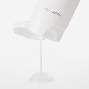 Espuma Limpiadora Facial Profunda y Reafirmante para Piel Grasa con Glicerina y Aminoácidos 150ml, Caducidad 36 Meses - Product Image 5