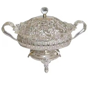 Cuenco de aperitivos y fechas de diseñador de metal plateado con acabado brillante antiguo con tapa a juego y perilla de cristal - Product Image 1