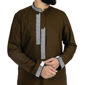 Vente en gros de robes islamiques traditionnelles musulmanes Thobes Jubbah Qamis pour hommes, décontractées, de haute qualité, en coton-polyester, Kaftan arabe, Caftan Plus - Product Image 1