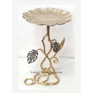 Mesa auxiliar de café de aluminio con diseño de flores modernas Estilo moderno de lujo Calidad Hogar y restaurante Mesa auxiliar de aluminio para bodas - Product Image 5