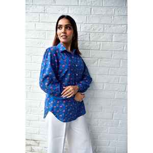 Camisa de Algodón Popelín con Estampado Floral Rosa para Mujer, Talla Única (XS a XL), Manga Larga, para Oficina y Uso Casual, Estampado Azul Hecho a Mano - Product Image 3