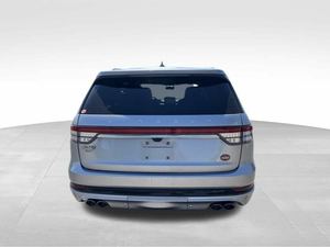 รถ SUV ปี 2020 รุ่น AVIATOR ขับเคลื่อนสี่ล้อ เกียร์อัตโนมัติ กำลัง 494 แรงม้า เครื่องยนต์ไฮบริด 3 ลิตร V6 ไมล์น้อย - Product Image 5