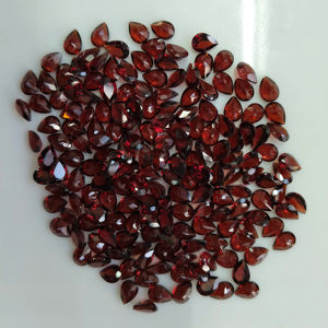 Granate Rojo Natural de 8x5 mm, Corte Pera, Piedra Preciosa Suelta de la Mejor Calidad para la Fabricación de Joyas - Product Image 3