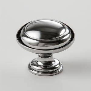 ลูกบิดประตูตกแต่งแบบหนาพิเศษสำหรับโรงแรมและห้างสรรพสินค้า ติดตั้งง่าย แข็งแรง ทนทาน ใช้งานราบรื่น สวยงาม - Product Image 3