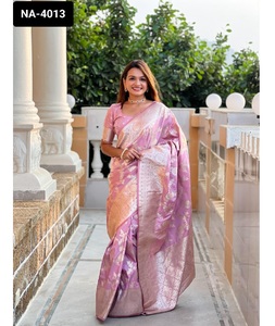 Sari de seda Banarasi suave de desgaste étnico tradicional indio con borde rico Pallu y diseño de tejido Zari - Product Image 1