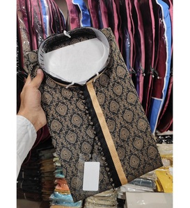 Jacquard de fête élégant Dk Kurta pour hommes avec coupe moderne et sensation de tissu doux confortable - Product Image 1