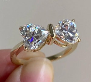 Anillo de compromiso de oro macizo de 14 quilates con diamante cultivado en laboratorio de 2.50 quilates en forma de corazón, estilo Toi et Moi, de gran venta. - Product Image 2