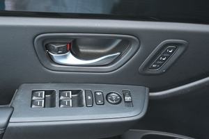 Honda Pilot EXL FWD 2024 con Asientos Captain's Chairs - Product Image 5