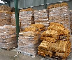 Bois de chauffage séché au four, bûches fendues prêtes à brûler pour les foyers extérieurs et les cheminées de jardin, 100% naturel - Product Image 3