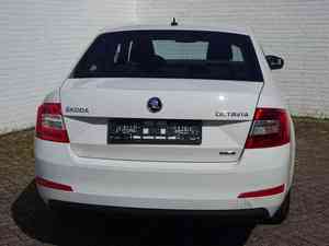 Octavia 2020 d'occasion, conduite à gauche, moteur 8L Turbo, boîte automatique, traction avant, intérieur foncé, essence, berline Aspire, toit ouvrant - Product Image 5