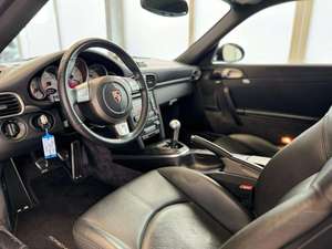 SUV Ultra Luxe d'Occasion 2024, Traction Avant, Aspiration Naturelle, 7 Places, Transmission Automatique, Sièges Sombres, 400+ CV - Product Image 2