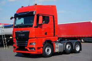 Camion lourd diesel 8x4 FAW 2018 TGX 26.520, moteur 6-8L, transmission automatique, système hydraulique, norme Euro 6, occasion, conduite à gauche - Product Image 5