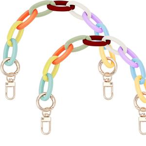 Porte-clés en résine surdimensionné de style folk art, conçu pour une déclaration décorative audacieuse et moderne avec une combinaison de couleurs complémentaires - Product Image 2