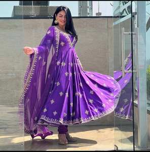 ชุดปาร์ตี้ดีไซน์เนอร์พร้อม Dupatta ที่มีลำดับงานพิมพ์ลาย - Product Image 3