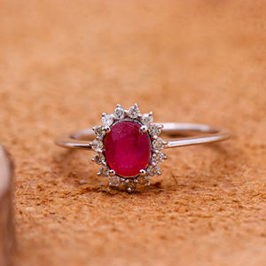 พลอยทับทิมธรรมชาติที่มีค่าพร้อมเพชรแหวนเงินแท้ 925 เครื่องประดับแฟชั่นพลอยสําหรับขายส่ง - Product Image 1