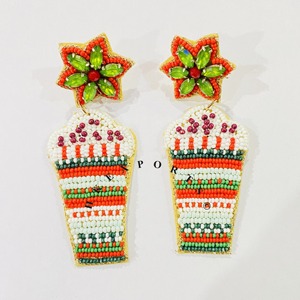 Pendientes de gota bohemios hechos a mano para mujer, diseño de cuentas de semillas de colores únicos en estilo de palomitas de maíz de chocolate caliente - Product Image 1