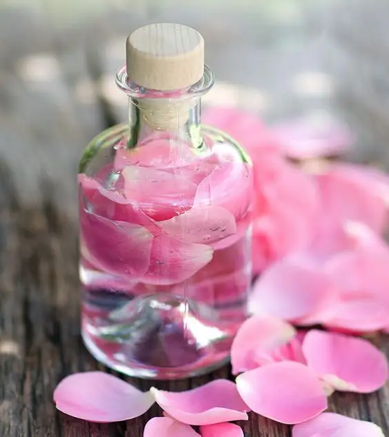 Оптовая продажа, ароматический 100% для кожи с розовой водой, омолаживающий отбеливающий питательный ингредиент против морщин