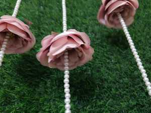 Guirnaldas de hilo de rosas para decoración Nikah y cuentas decorativas para colgar en la pared para función de boda Haldi Mehendi y decoración Sangeet - Product Image 6