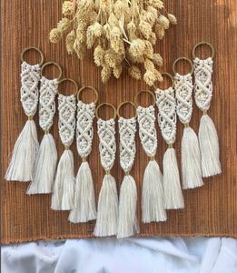 พวงกุญแจมาคราเม่ทำมืออย่างสวยงาม - Product Image 2