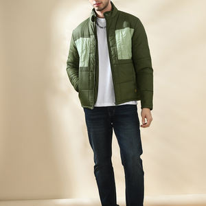 Veste d'hiver matelassée à capuche de haute qualité avec options personnalisables, design respirant - Style bomber à bulles en gros - Product Image 3