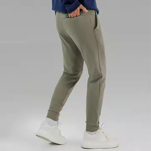 2025 Venta caliente de alta calidad de los hombres pantalones de chándal de cintura media deportes gimnasio Fitness ropa Casual con bolsillos laterales para entrenamiento - Product Image 3