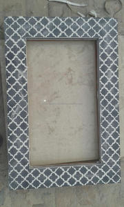 Marco de Fotos Moderno de Madera MDF con Serigrafía, Hecho a Mano con Incrustaciones de Hueso de Alta Calidad, Venta Directa al por Mayor desde India - Product Image 4