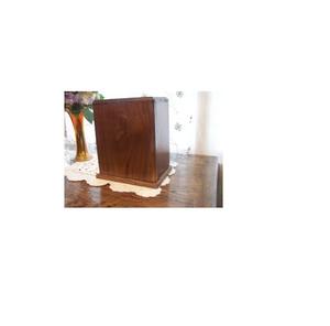 Meilleure urne de crémation en bois avec DESIGN gravé à la main, urnes de crémation de cendres d'animaux de compagnie avec taille et DESIGN personnalisés - Product Image 6