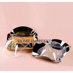 Plateau de service personnalisable plaqué or en métal de petite et grande taille pour un usage domestique à un prix raisonnable Vente en gros - Product Image 3