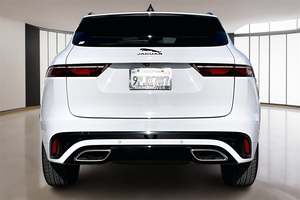 JAGUAR F-PACE 2024 P-400 R-DYNAMIC S AWD SUV CROSSOVER À VENDRE - Product Image 5