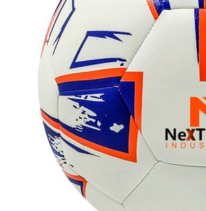Ballon d'entraînement de football de nouveau style à des fins d'entraînement avec un design personnalisé et un logo personnalisé par Next Tech Industries - Product Image 4