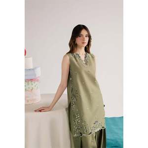 ชุดเสื้อและกางเกงปักลาย BATIK-2PC รุ่น BIC-270 พร้อมการตกแต่งลายปักอันประณีต - Product Image 2