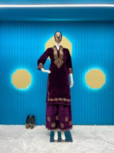 Dernier Designer Viscose Velvet Broderie Séquence Salwar Suit By Fab Zone - Product Image 5