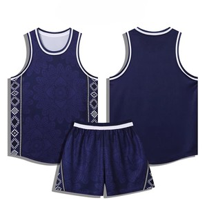 Camiseta de baloncesto personalizable de poliéster 100% transpirable impresa disponible en diferentes tamaños y colores para uso deportivo - Product Image 5