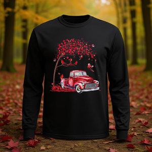 T-shirt à manches longues avec motif cardinal émouvant et camion rouge vintage sous un arbre, chemise promotionnelle élégante - Product Image 3