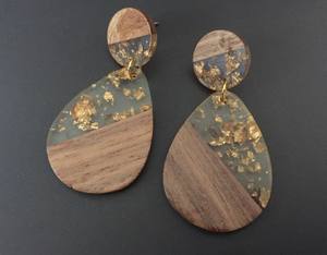 Pendientes Modernos de Resina y Madera para Niñas, Joyería Ligera Hecha a Mano, para Uso Diario y Fiestas - Product Image 6