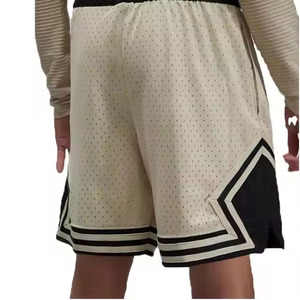 Pantalones cortos para correr de colores sólidos hechos a medida, diseño de logotipo personalizado, entrenamiento de entrenamiento para hombres, ropa de gimnasio, pantalones cortos con estampado de soplo - Product Image 2