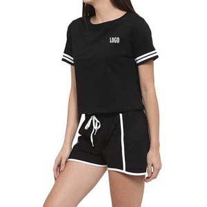 Camiseta de punto transpirable para hombre de verano, conjuntos cortos de diseño sólido con rayas laterales en contraste, pantalones cortos a juego de secado rápido - Product Image 3