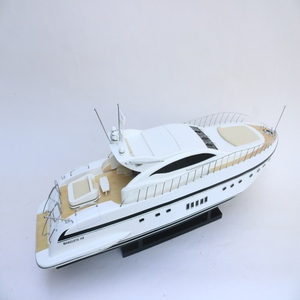MODÈLE DE BATEAU EN BOIS MANGUSTA 108 COQUE NOIRE-MODÈLE DE BATEAU ARTISANAT POUR LA DÉCORATION-CADEAU DE HAUTE QUALITÉ - Product Image 1