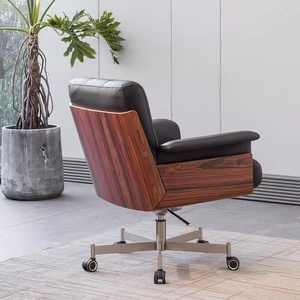 Chaise de bureau exécutive ergonomique moderne à dossier haut, pivotante, avec roulettes, base en alliage d'aluminium - Product Image 2
