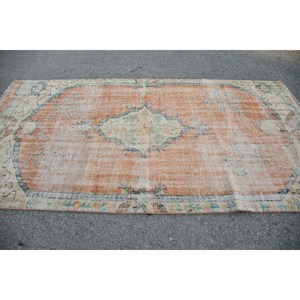 Tapis turc vintage de 5.1x9.6 pieds Orange Beige tissage plat en laine avec motif patchwork pour décorations de salon utilisation dans le couloir - Product Image 3