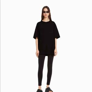 T-shirt en coton biologique pour femmes T-shirt Boxy graphique personnalisé T-shirt pour bébé vierge Slim Fit T-shirt à col rond pour femmes - Product Image 2