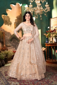 Lehenga ที่สวยงามและได้รับความนิยมมากที่สุดด้วยการปักที่สวยงามปักลายรหัสและงานปักเลื่อมหนัก - Product Image 4