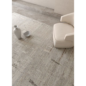 Alfombra Afgana de Lana Anudada a Mano en Gris y Negro, Modelo Re-1294, para Sala de Estar, Rectangular, con Patrón Abstracto, Hecha a Mano - Product Image 5
