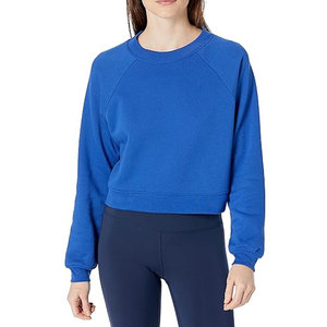 Sudadera de lana raglán gris jaspeado para mujer Bella + Canvas, sudadera recortada de gran tamaño para entrenamiento con estampado frontal - Product Image 4