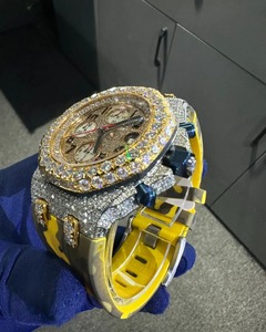 Jam tangan gelang antik desain baru Logo kustom jam tangan Bezel dekoratif VVS Moissanite jam tangan dada keluar dari <span class=keywords><strong>India</strong></span>