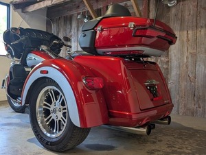 มอเตอร์ไซค์ทัวร์ริ่ง Classic Ready to Ride 2019 Glide Ultra Trike พร้อมรับประกัน 2 ปี ขาย - Product Image 4