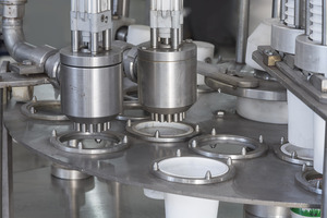 Monoblock <b>rotary</b> filling capping labeling <b>machine</b> for large scale production lines efficient packaging solution industrial use - Product Image 3